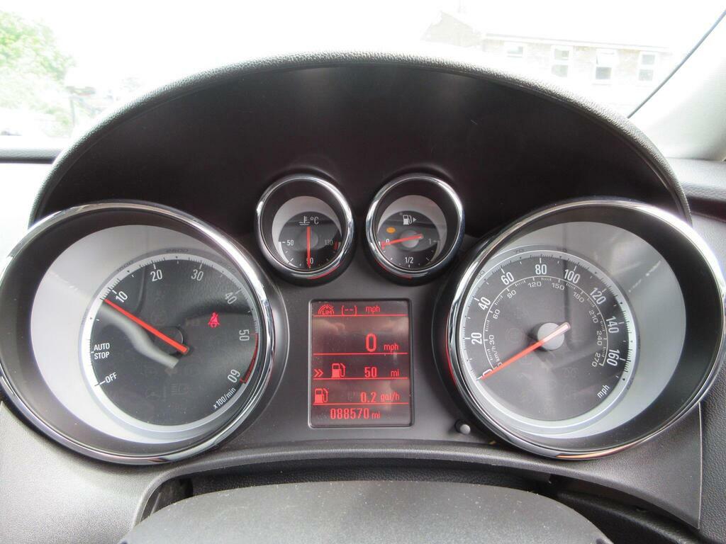 Vauxhall Astra 1.4 16V Excite Hatchback Euro 5 Red #14