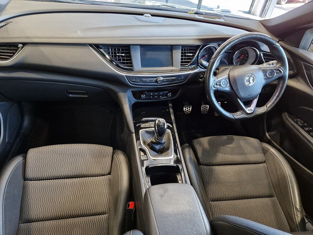 Vauxhall Insignia Turbo D Blueinjection Sri VX Line Nav Black #4