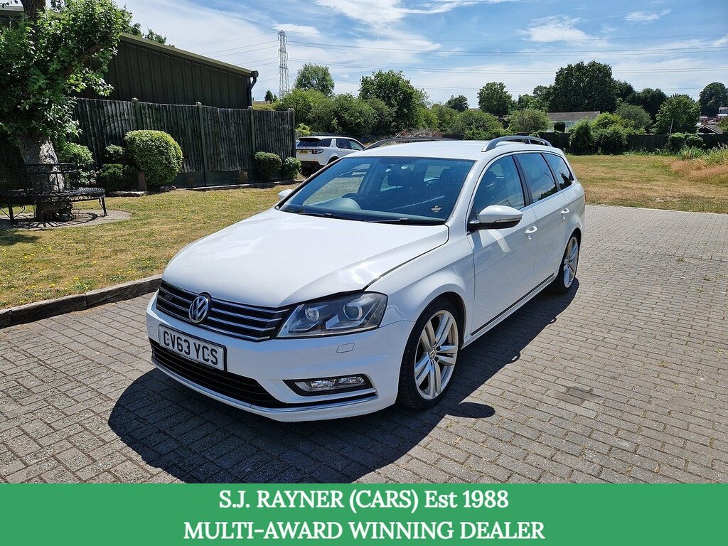 Volkswagen Passat Tdi Bluemotion Tech R-line White