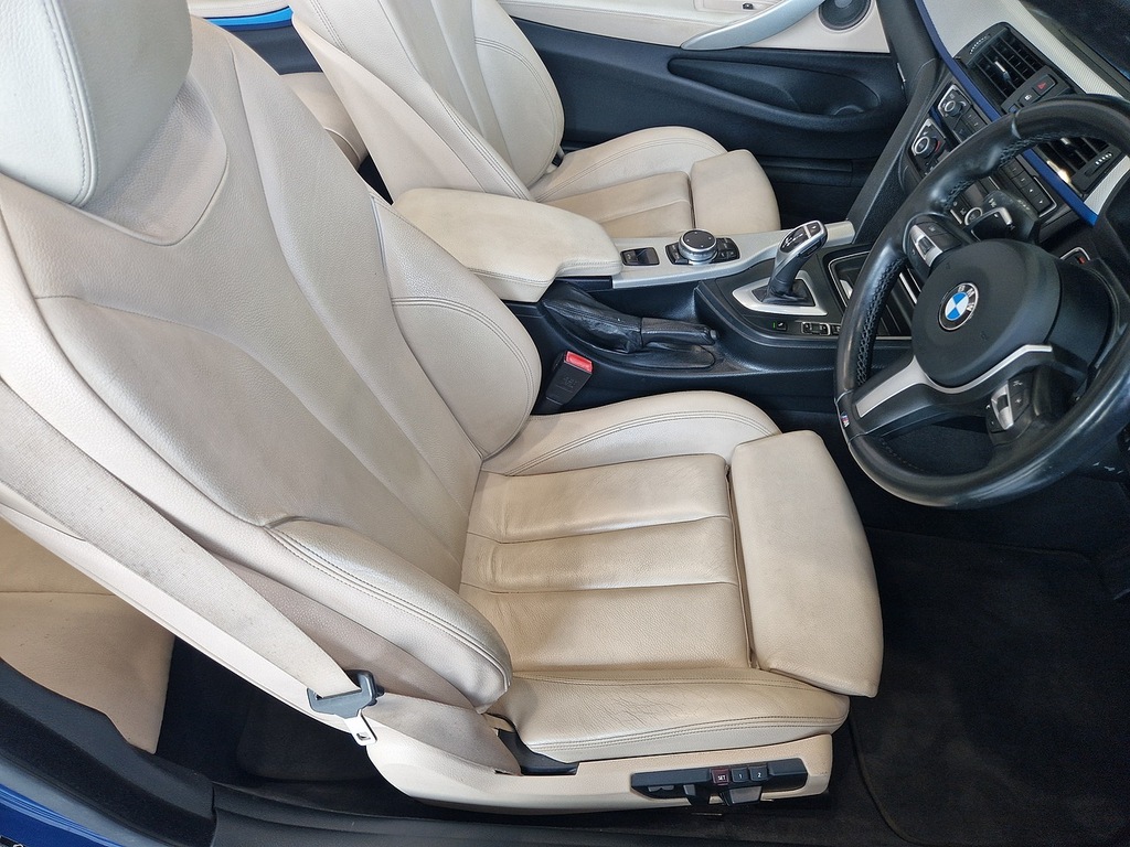 BMW 4 Series 420D M Sport VE15VWB Blue #6