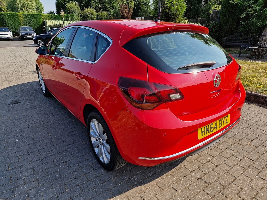 Vauxhall Astra Elite HN64BYZ Red #3