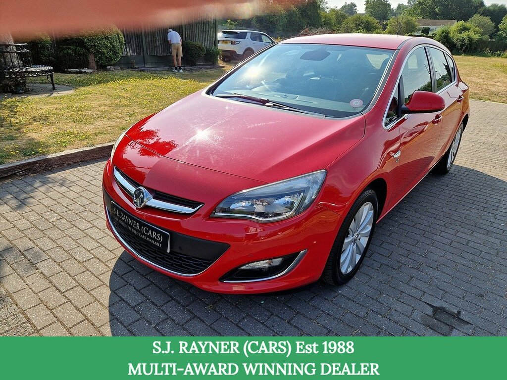 Vauxhall Astra Elite HN64BYZ Red
