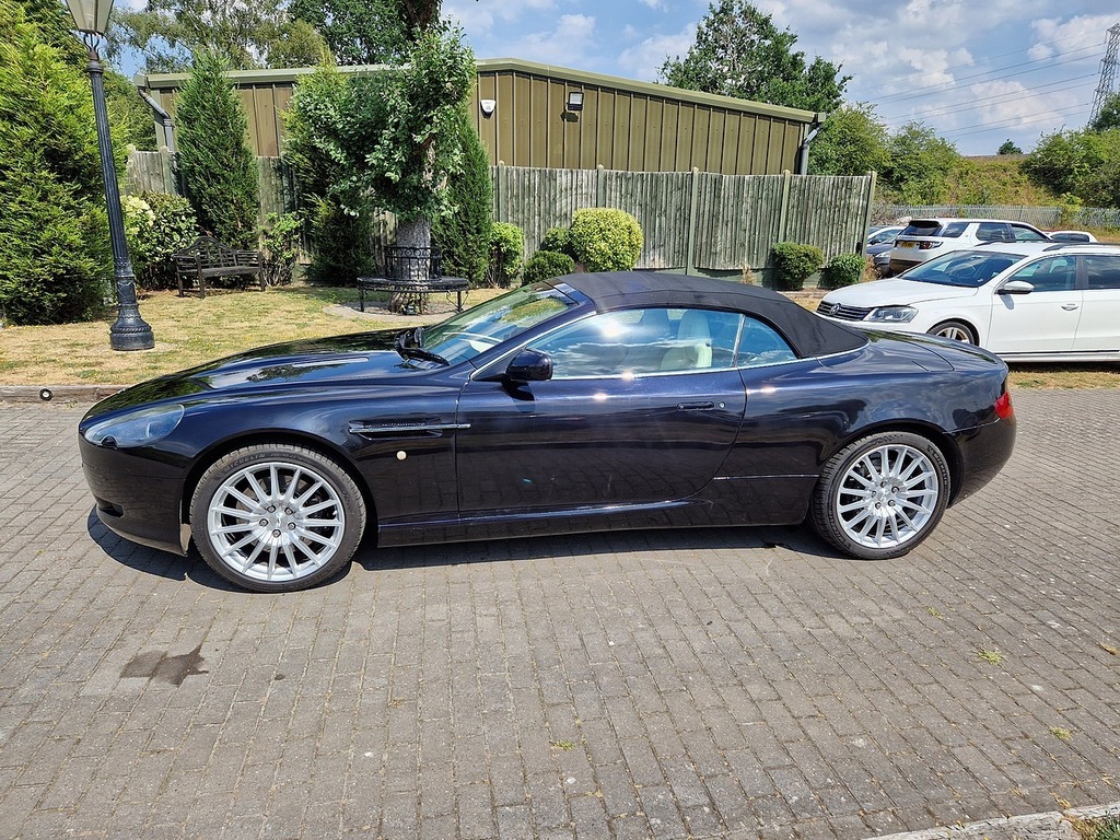 Aston Martin DB9 Silver #17