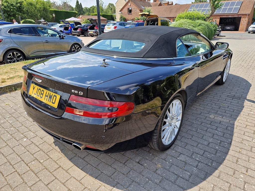 Aston Martin DB9 Silver #19
