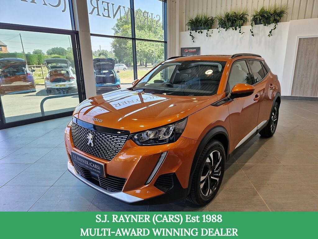 Peugeot 2008 Puretech Allure Orange