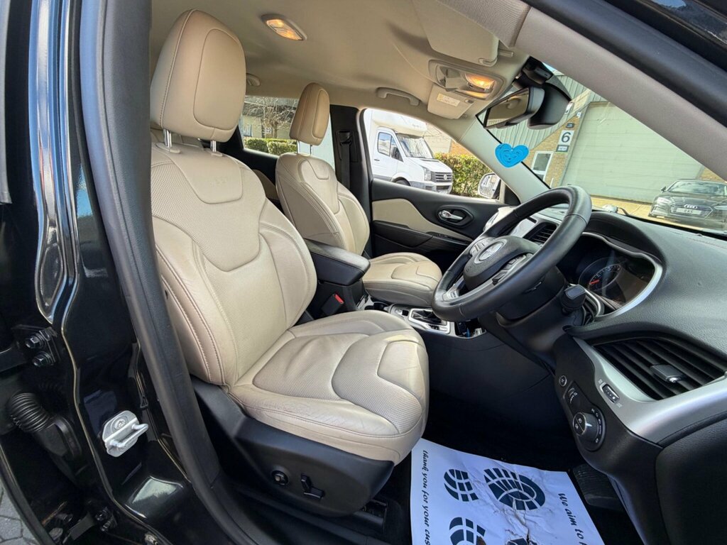 Jeep Cherokee Suv White #13
