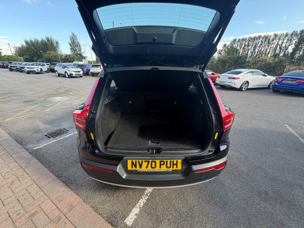 Volvo XC40 1.5 T3 Inscription Pro Euro 6 Ss NV70PUH Black #5
