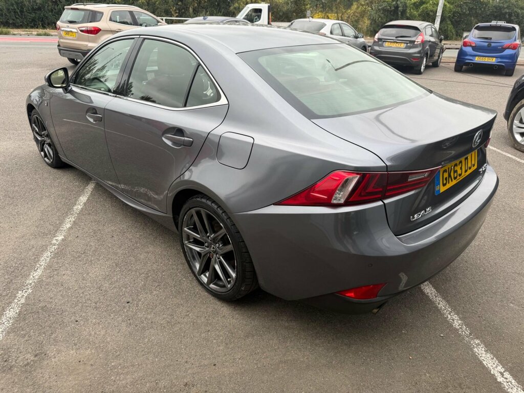 Lexus IS 300 2.5 Se E-cvt Euro 5 Ss White #7