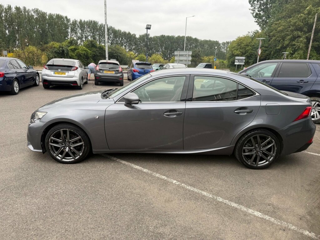 Lexus IS 300 2.5 Se E-cvt Euro 5 Ss White #8