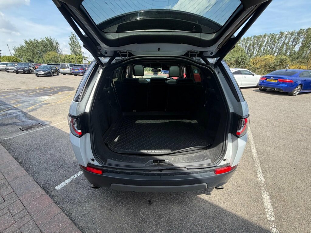 Land Rover Discovery Sport 2.0 Td4 Landmark 4Wd Euro 6 Ss PL68UKU White #6