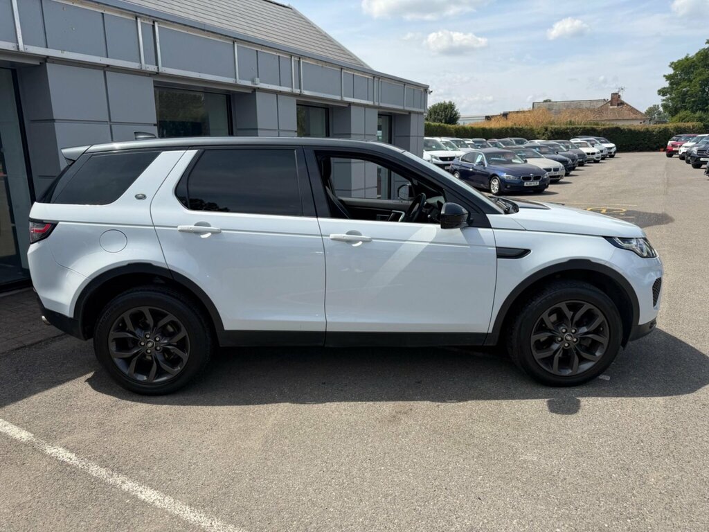 Land Rover Discovery Sport 2.0 Td4 Landmark 4Wd Euro 6 Ss PL68UKU White #3