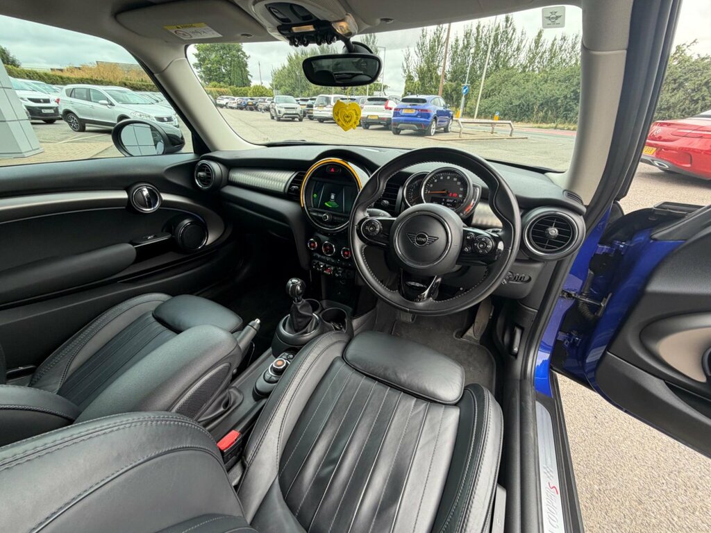 Mini Hatch 1.5 Cooper Sport Hatchback Euro Black #14
