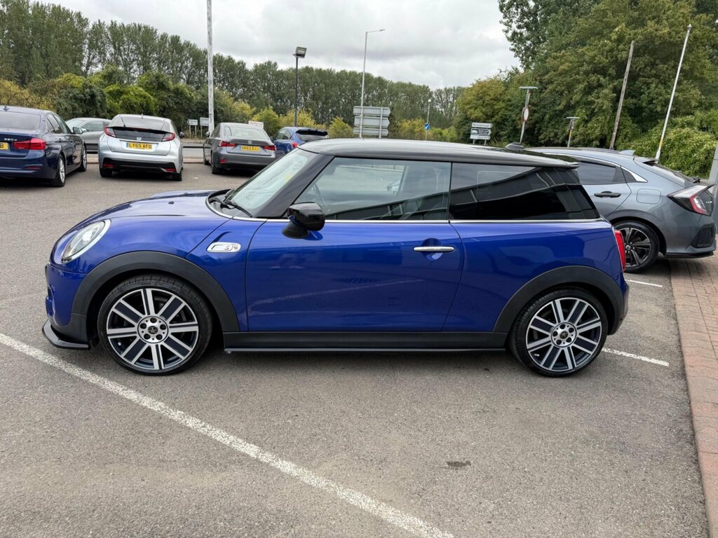 Mini Hatch 1.5 Cooper Sport Hatchback Euro Black #10