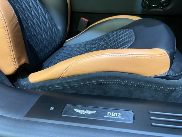 Aston Martin DB12 Volante 4.0 V8 Volante Euro 6 S S Green #13