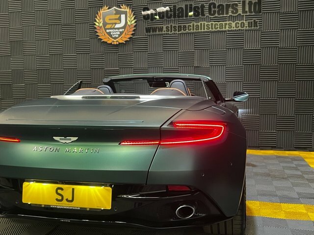 Aston Martin DB12 Volante 4.0 V8 Volante Euro 6 S S Green #31
