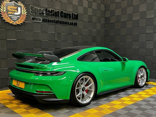 Porsche 911 Coupe Green #5