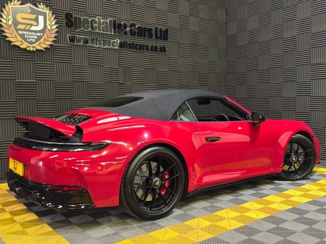 Porsche 911 Gt3 2025 Black #18