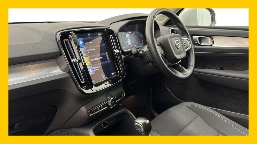 Volvo XC40 1.5 T3 Momentum Euro 6 Ss White #6