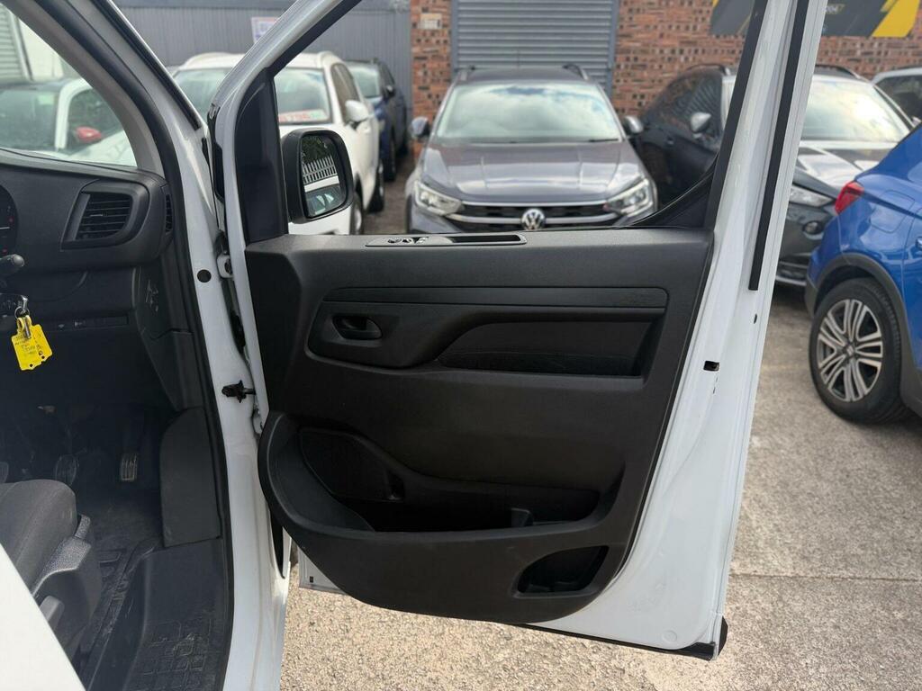 Peugeot Expert Mpv White #37