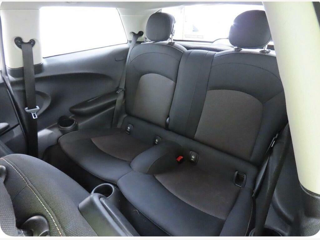 Mini Hatch Cooper 1.5 Chili - 9K Extras Silver #7