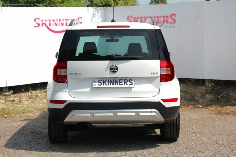 Skoda Yeti Outdoor Se L White #4