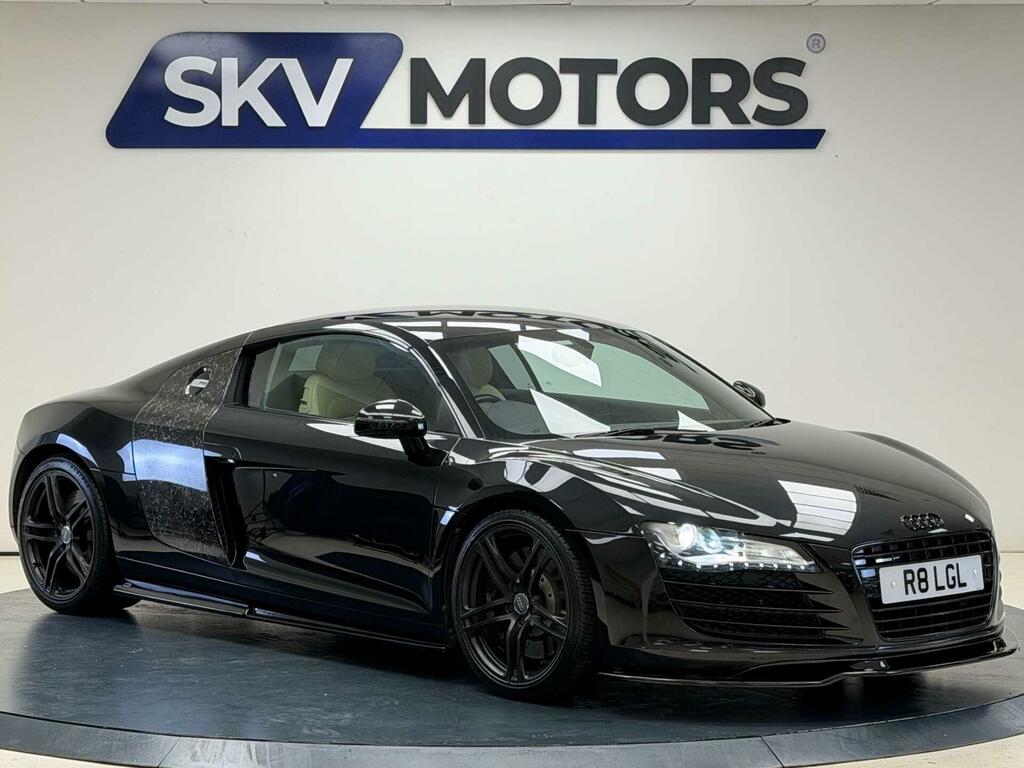 Audi R8 Coupe Black