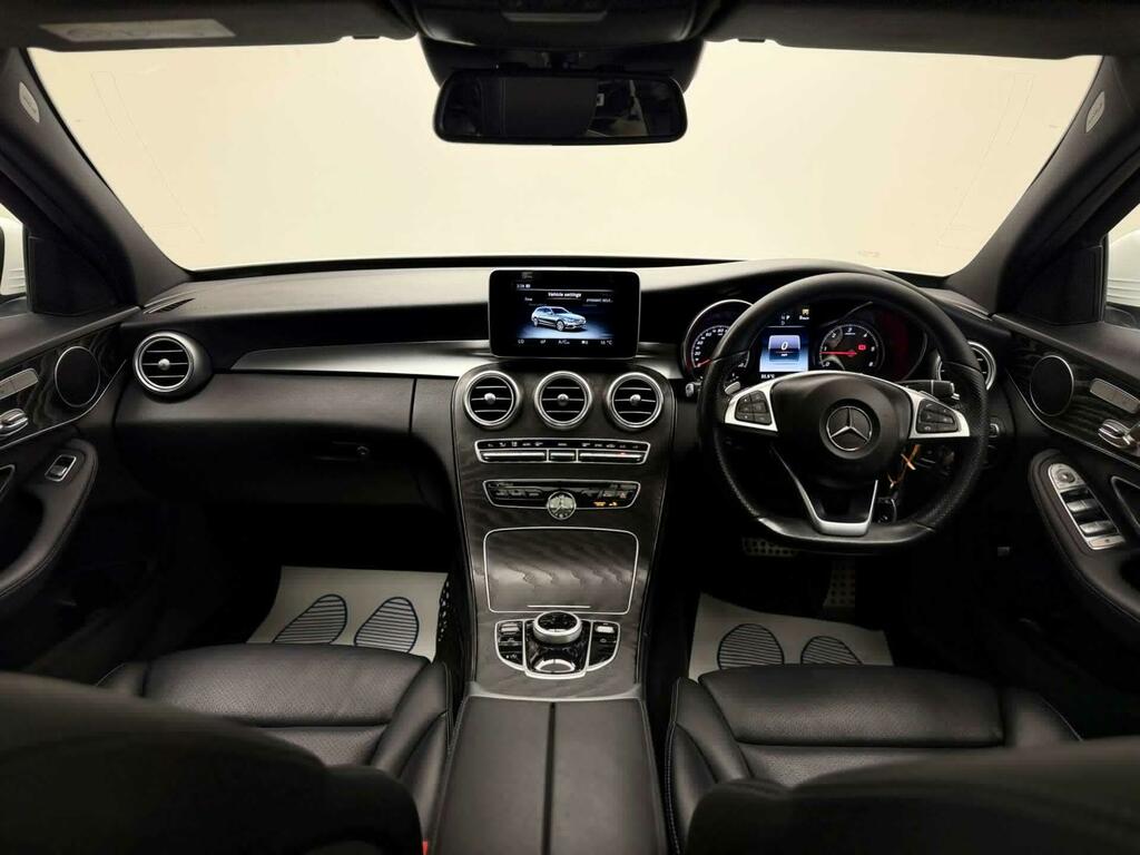 Mercedes-Benz C Class Estate BJ67CXO White #4