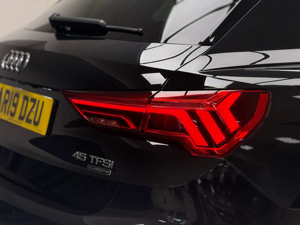 Audi Q3 2.0 Q3 Vorsprung 45 Tfsi Quattro 4Wd AR19DZU Black #6