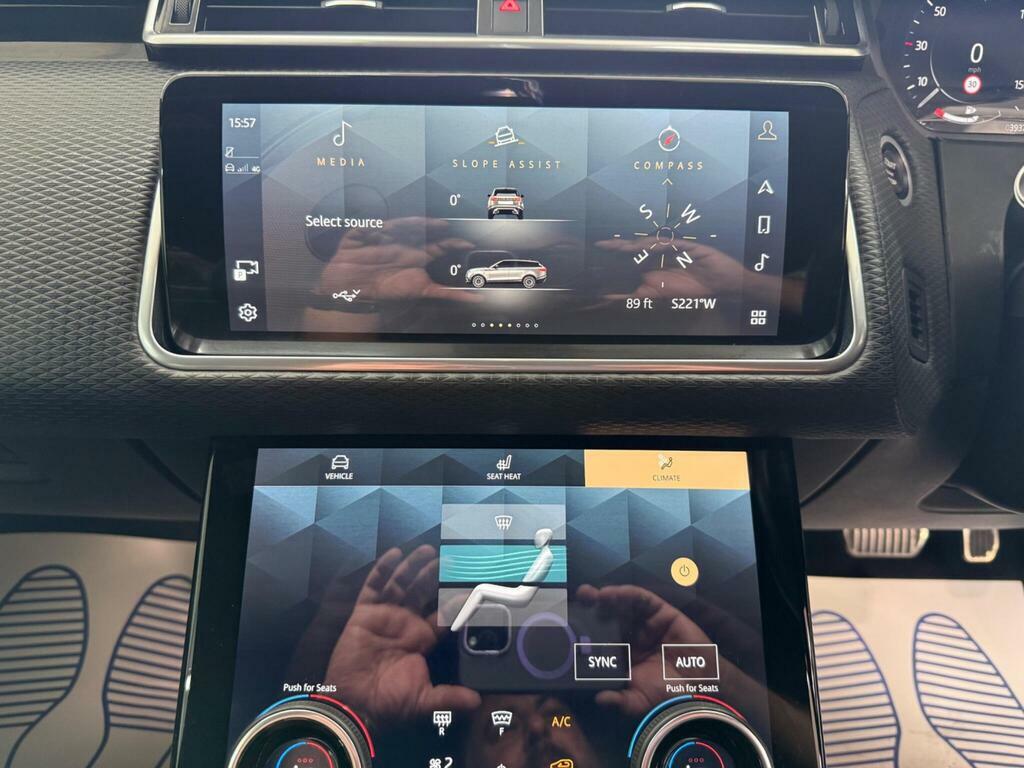 Land Rover Range Rover Velar Land Rover 3.0 D300 Mhev R-dynamic Se A Black #40