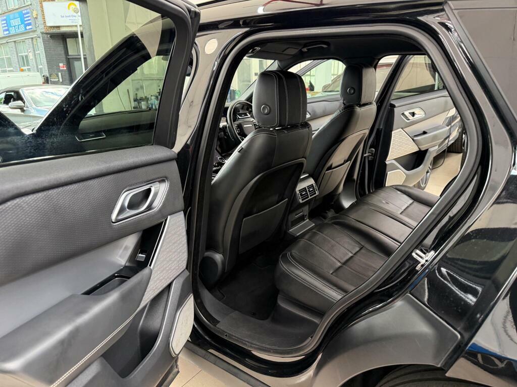 Land Rover Range Rover Velar Land Rover 3.0 D300 Mhev R-dynamic Se A Black #56