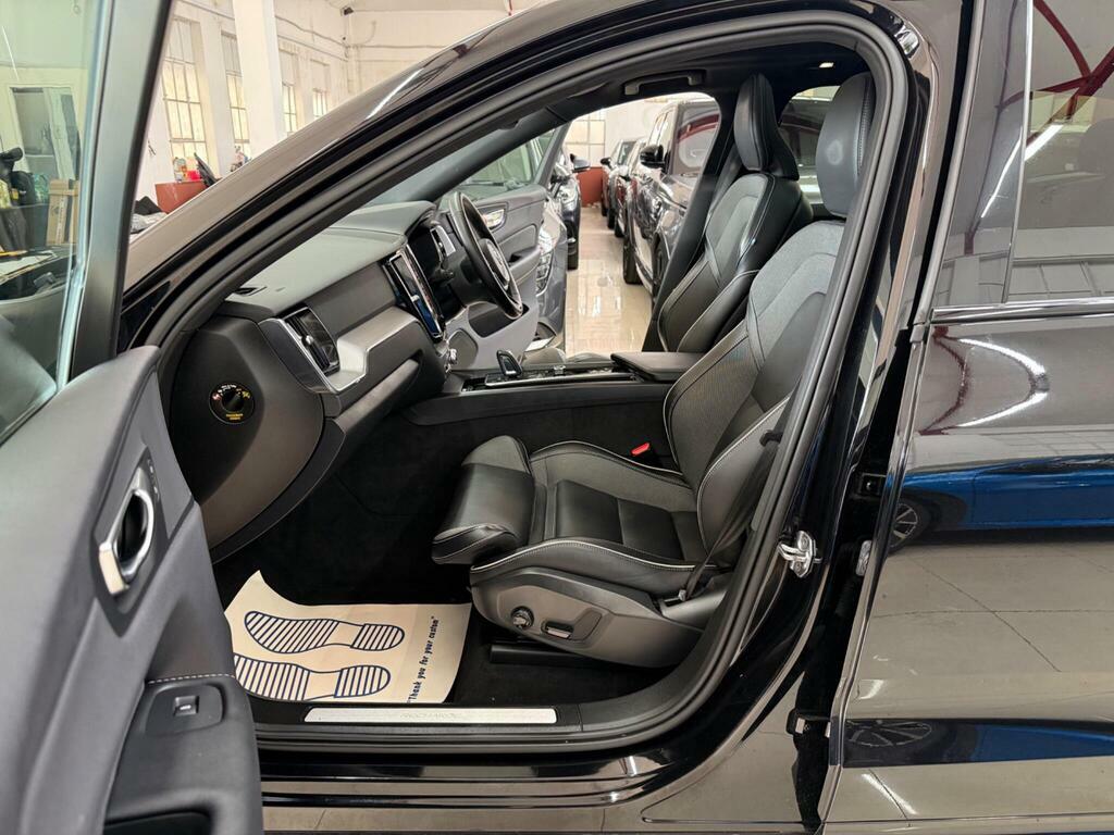 Volvo XC60 2.0H T6 Recharge 11.6Kwh R-design Suv P Black #38