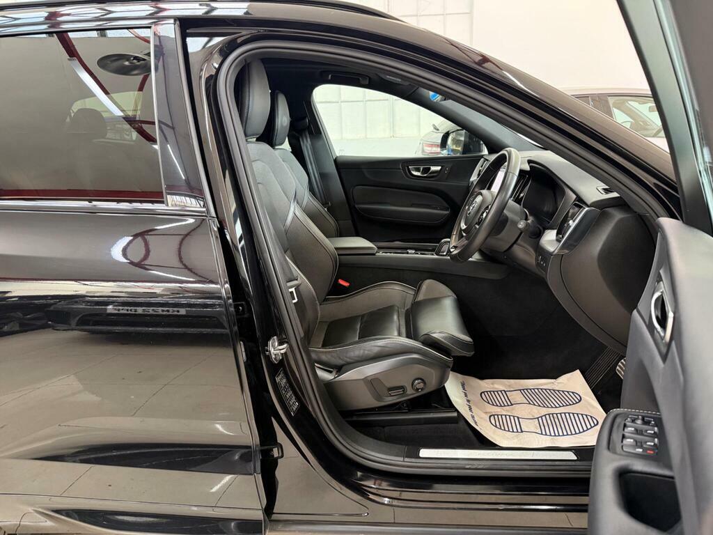 Volvo XC60 2.0H T6 Recharge 11.6Kwh R-design Suv P Black #17