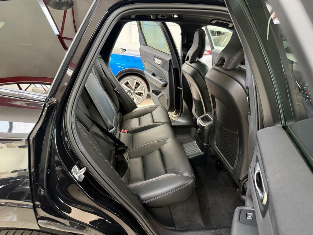 Volvo XC60 2.0H T6 Recharge 11.6Kwh R-design Suv P Black #44