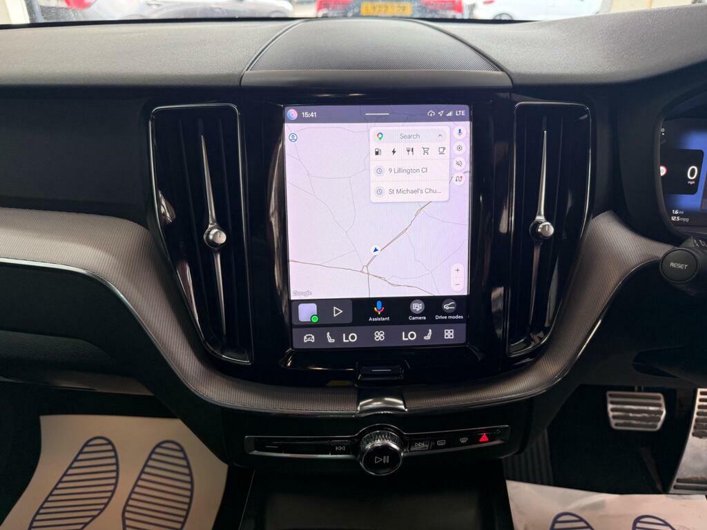 Volvo XC60 2.0H T6 Recharge 11.6Kwh R-design Suv P Black #27