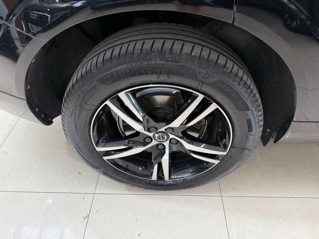 Volvo XC60 2.0H T6 Recharge 11.6Kwh R-design Suv P Black #55
