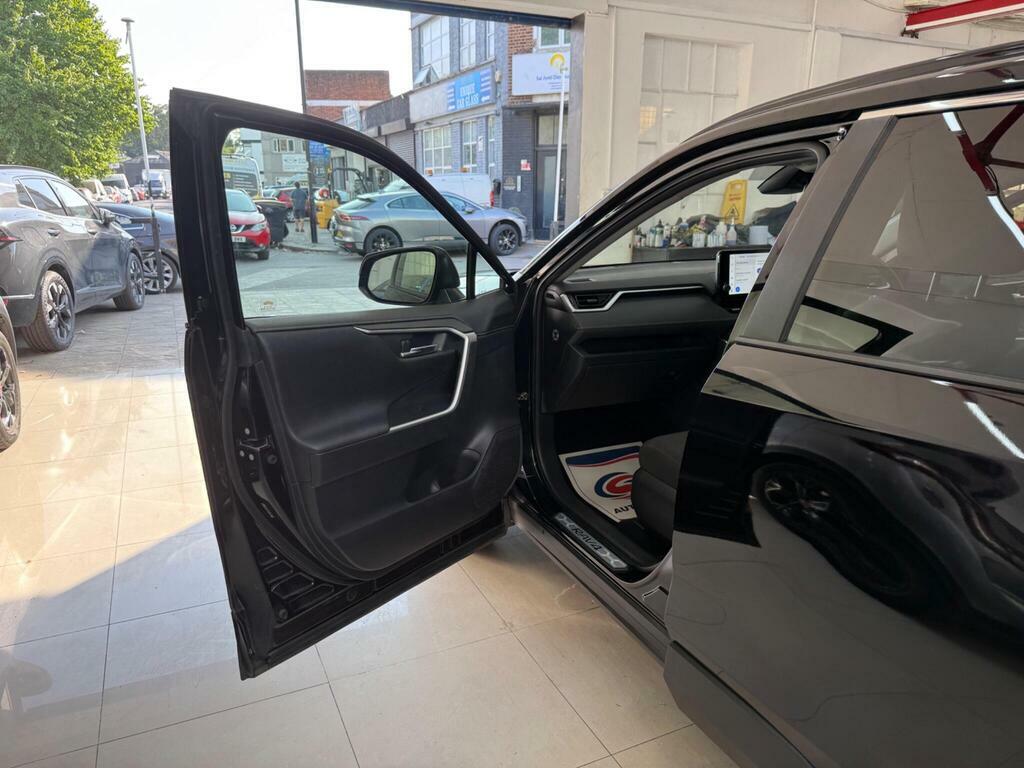 Toyota Rav 4 Dynamic Black #32