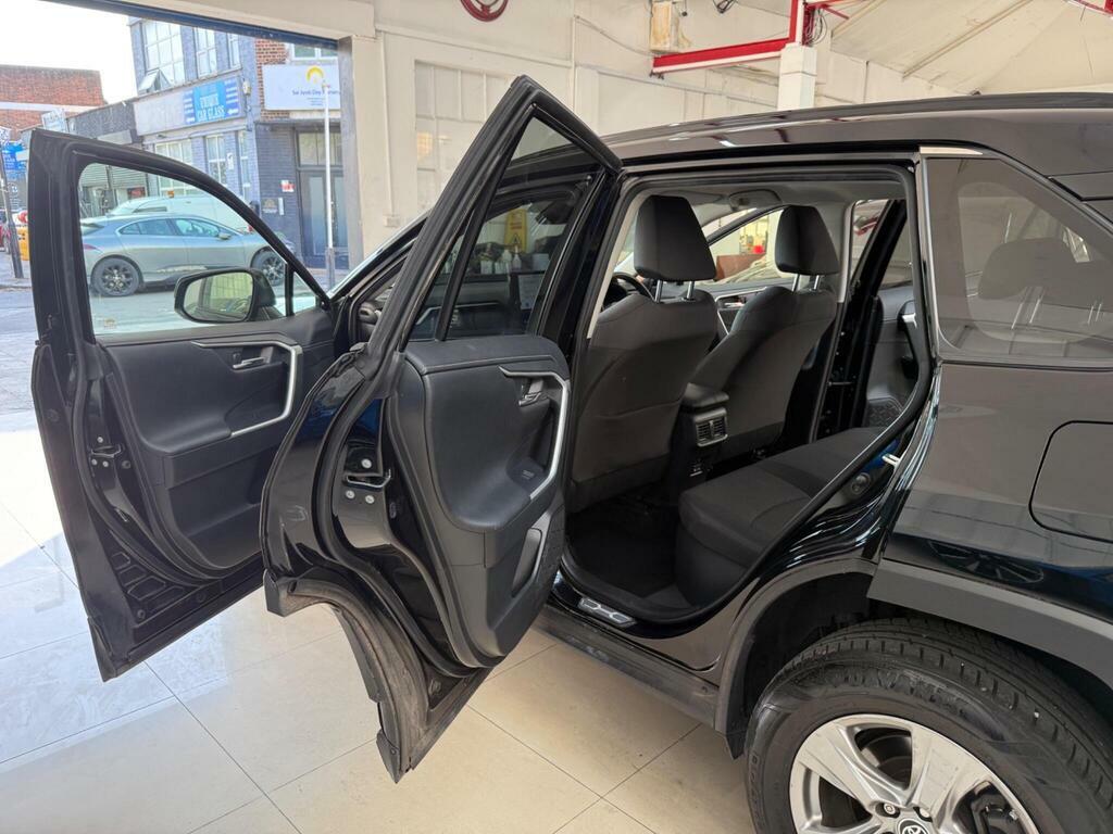 Toyota Rav 4 Dynamic Black #40