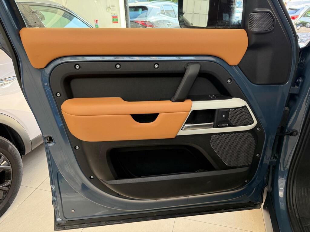 Land Rover Defender 110 D250 X-dynamic Se Eiger Grey Grey #43