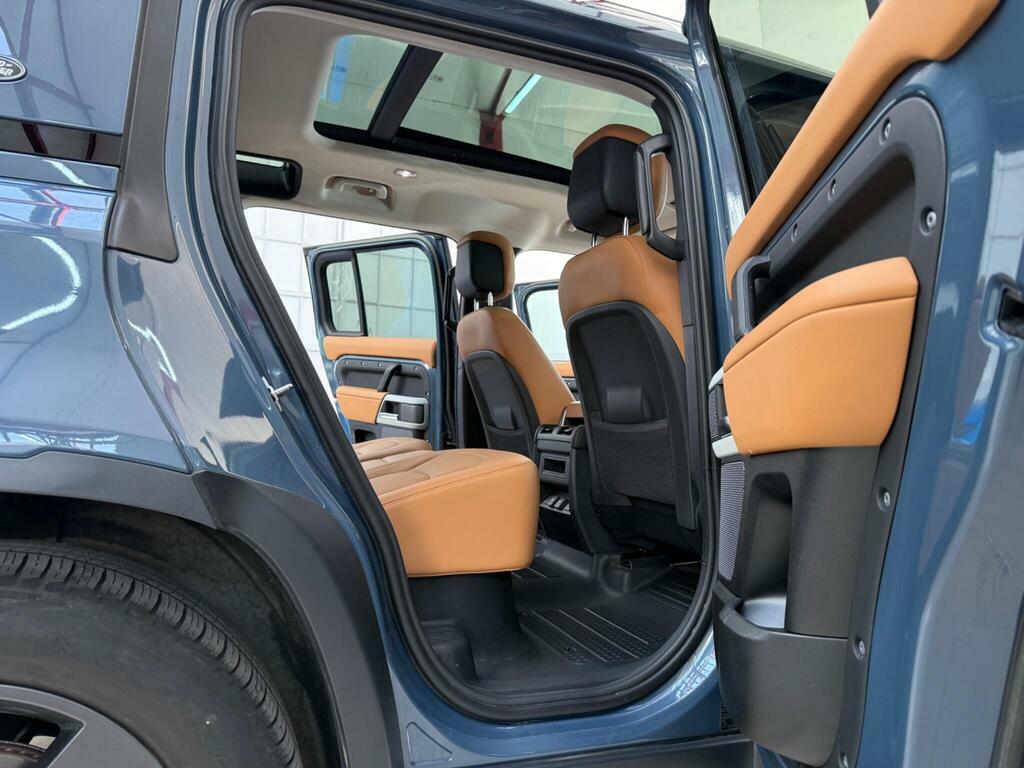 Land Rover Defender 110 D250 X-dynamic Se Eiger Grey Grey #49