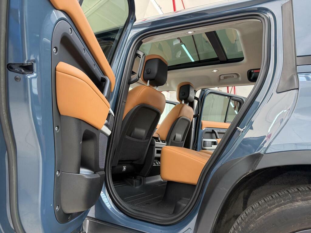 Land Rover Defender 110 D250 X-dynamic Se Eiger Grey Grey #53