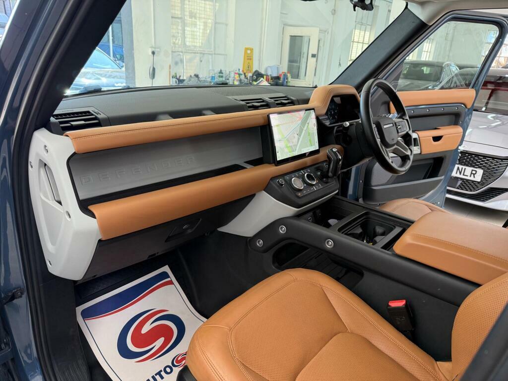 Land Rover Defender 110 D250 X-dynamic Se Eiger Grey Grey #40