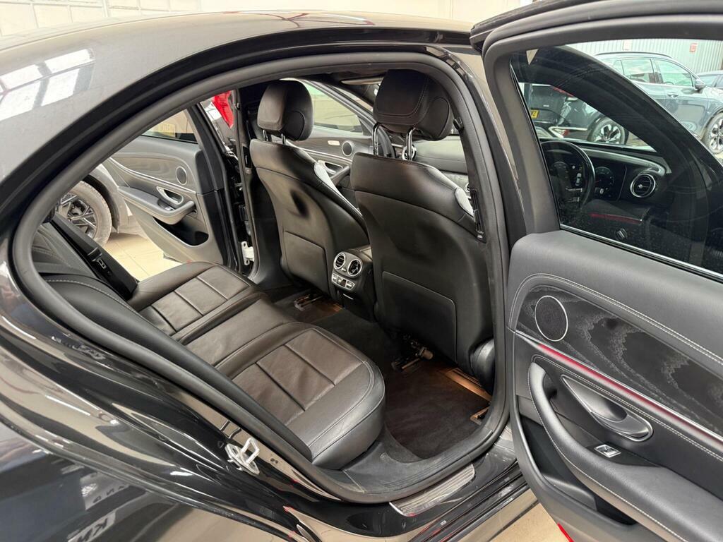 Mercedes-Benz E Class E300 Amg Line Premium 9G-tronic Black #38
