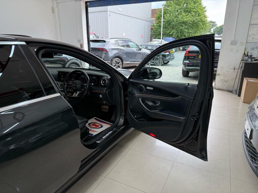 Mercedes-Benz E Class E300 Amg Line Premium 9G-tronic Black #13