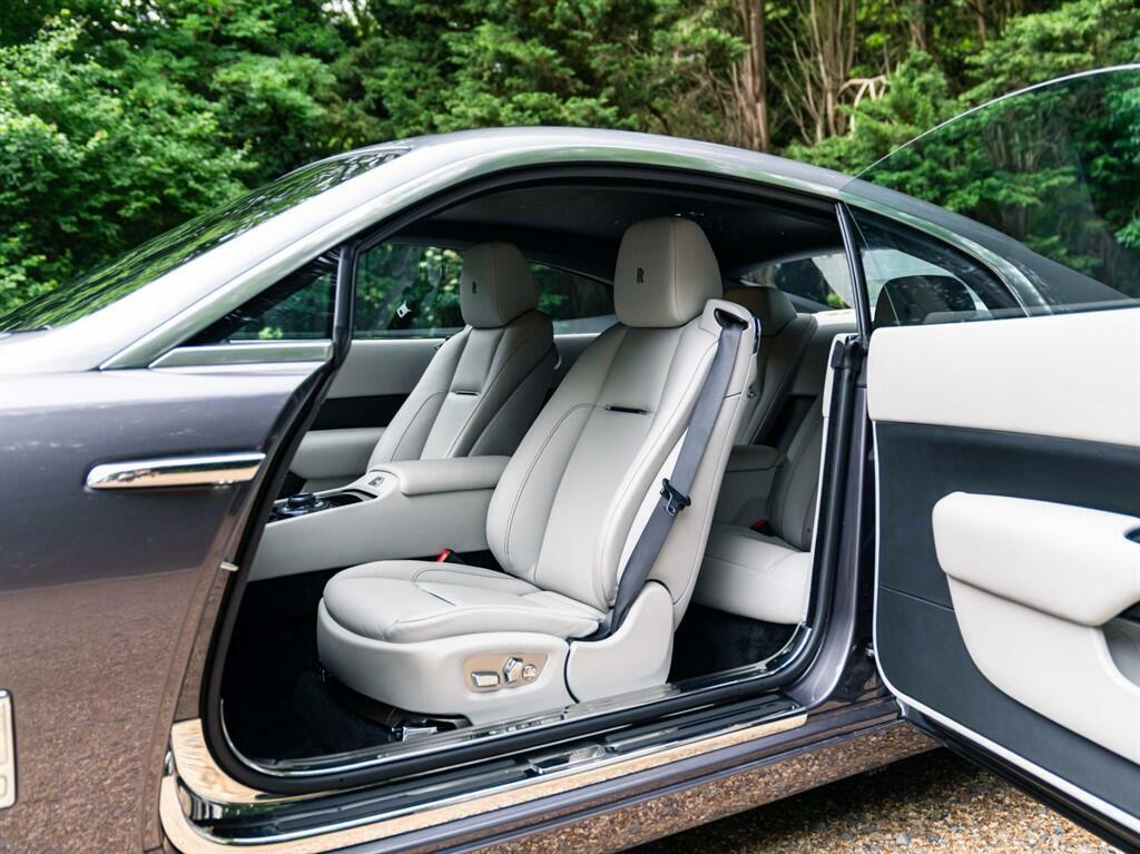 Rolls-Royce Wraith Wraith V12 Black #16