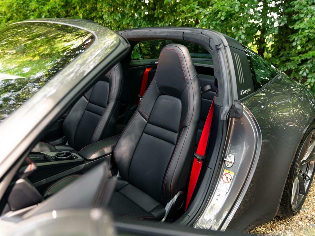 Porsche 911 3.0T 992 Carrera Pdk Euro 6 2-Door  #19