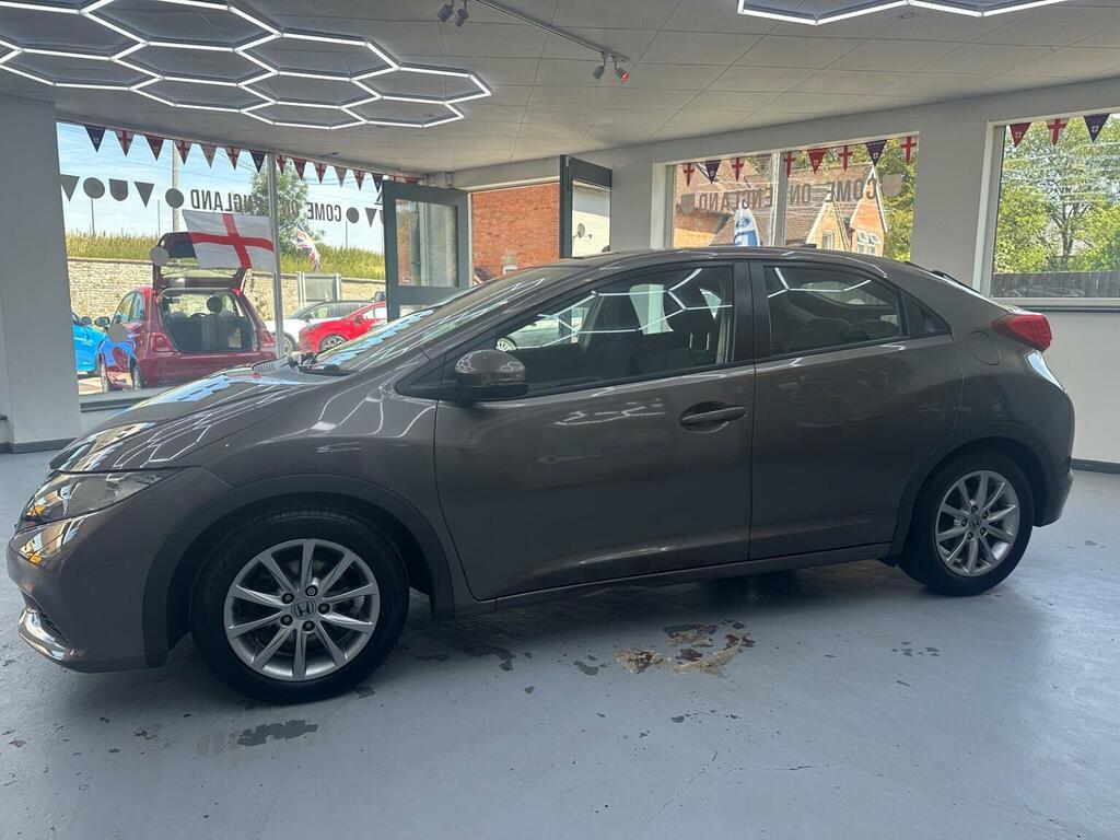 Honda Civic 1.6 I-dtec Es-t 5-Door Free Tax Grey #7