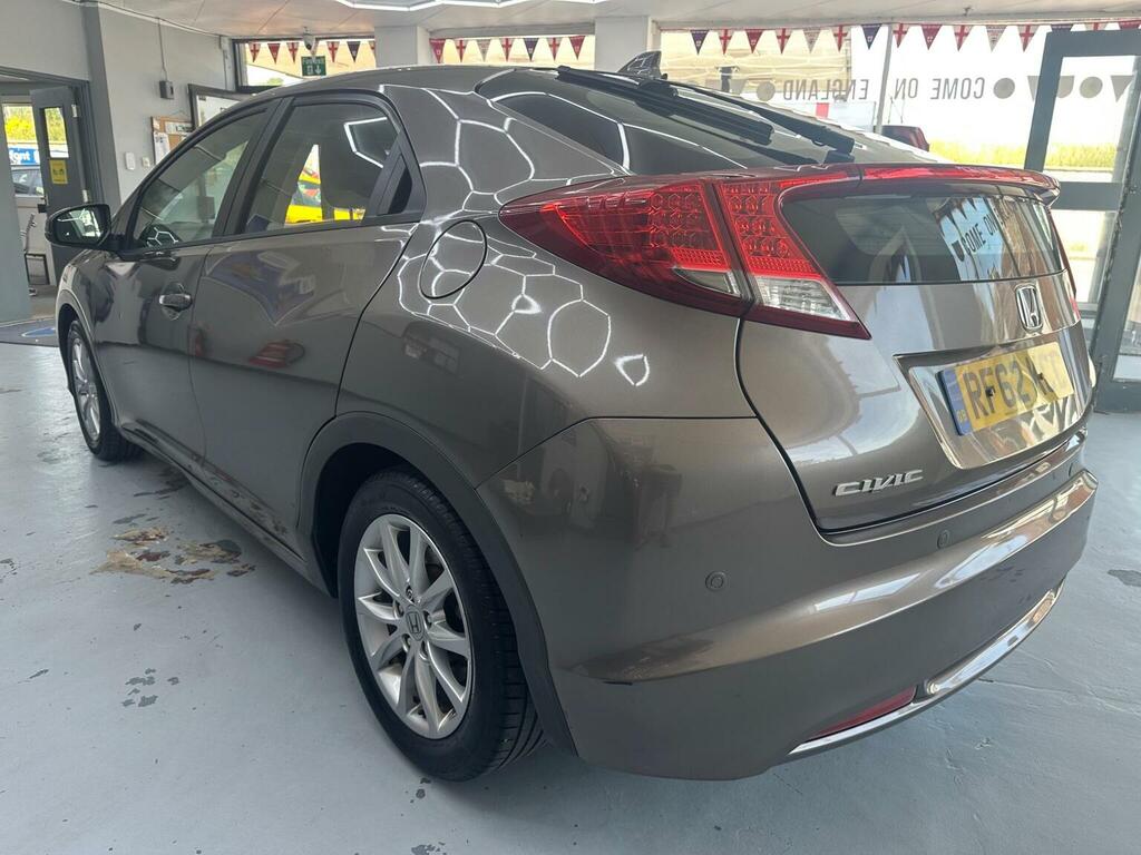Honda Civic 1.6 I-dtec Es-t 5-Door Free Tax Grey #5