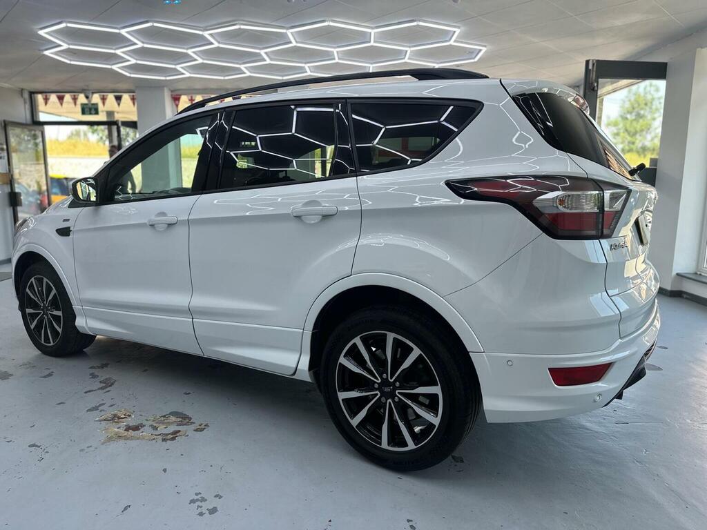 Ford Kuga 2.0 Tdci Ecoblue St-line Euro 6 Ss EA17FHR White #4