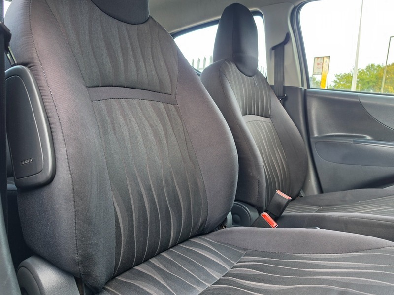 Nissan Pixo Silver Silver #7