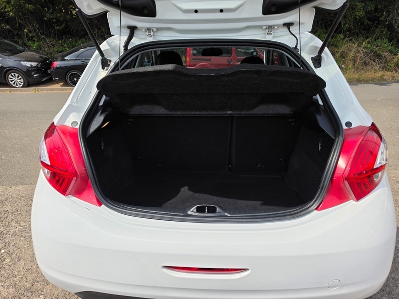 Peugeot 208 208 Access Grey #10